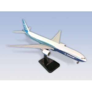  Hogan Boeing 777 Model Airplane Toys & Games
