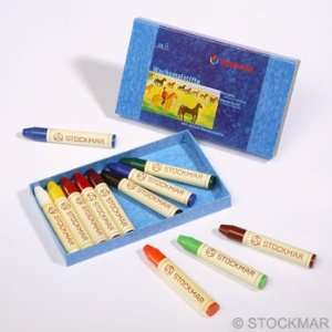  12 Wax Crayons in Cardboard Box 