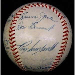  1956 Dodgers Team Signed Baseball Psa/dna Campanella 