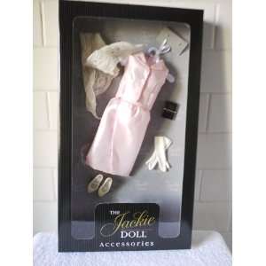  Franklin Mint The Jackie Doll Accessories   Visit to Rome 