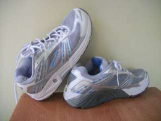   Addiction 8 Womens Running Shoes Size US 9 Wide(2E).Good  