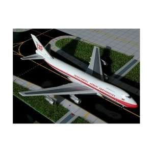  Gemini Jets TAP Portugal Boeing 747 200 Toys & Games