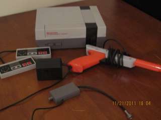   NES System with Two Controls 1985 Zapper Power Cord & Super Mario
