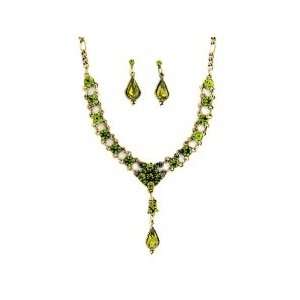 Costume Jewelry, Vintage Look Necklace Set   Olivine Austrian Crystal 