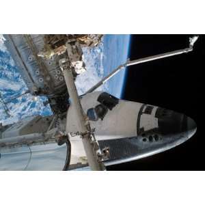 STS 118 Astronaut, Construction and Maintenance on International Space 