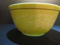 Vintage Pyrex Nesting Bowl Mixing WOODLAND 402 1.5 QT  
