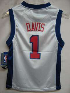 On Sale is a Brand New NBA REPLICA Jersey of BARON DAVIS of the LOS 