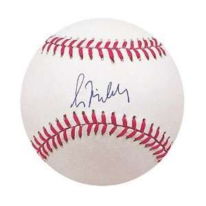  Greg Maddux Autographed Baseball