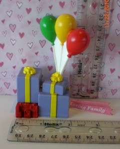   Loving Family Dollhouse Gifts & Ballons Sweet Sounds Dollhouse  