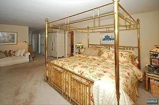 BRASS BED~KING SIZE~MADE IN GERMANY~KING SIZE~MINT CONDITION~  