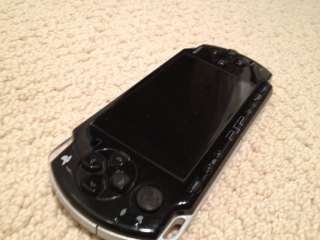 Sony PSP 2001 (PSP) Playstation Portable Handheld Game System   GREAT 
