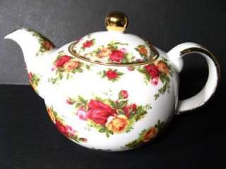 Royal Albert Old Country Roses Classic Teapot (UNUSED)  