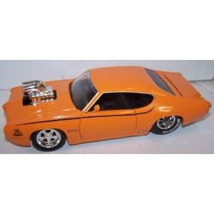   with Blown Engine 1969 Pontiac Gto Judge in Color Orange Toys & Games
