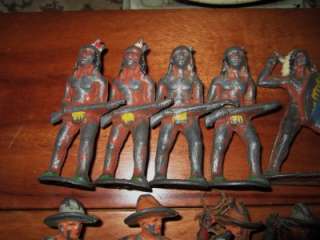 VINTAGE LOT OF PAINTED METAL TOY COWBOYS & INDIANS MANOIL/BARCLAY 