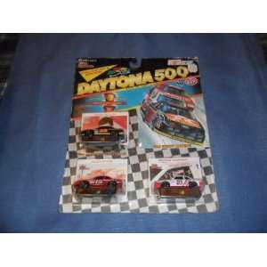  Daytona 500 / 1992 NASCAR Racing Champions Winners Circle 