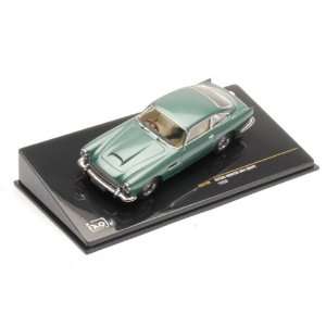  Aston Martin DB4 Coupe 1958   IXO 1/43rd Scale Toys 