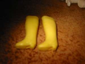 Dawn Doll Boots, 1 pair of Yellow, Very Good Condition  