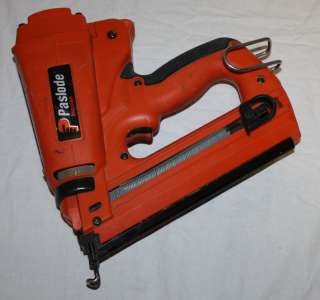 Paslode Impulse IM250A Cordless 16 Gauge Angled Finish Nailer, Charger 