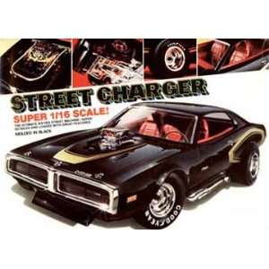  1/16 Dodge Charger Street Machine Toys & Games