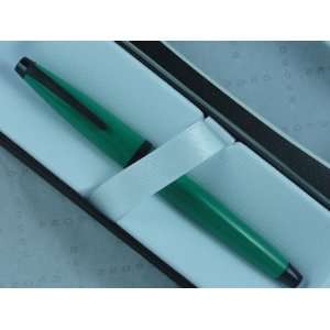  Cross Green lacquer Fountain Pen with 23k Medium Nib 