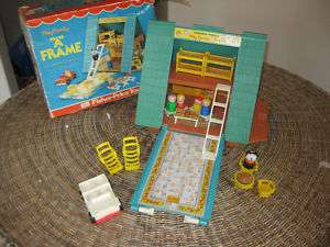 VTG Fisher Price Little People Play Family A Frame 990  
