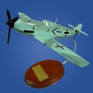  ME 109G Messerschmitt Luftwaffe VII/JG52 Quality Desktop Wood Model 