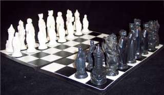 VTG Anri Lowe Black White Chess Board Set Renaissance  