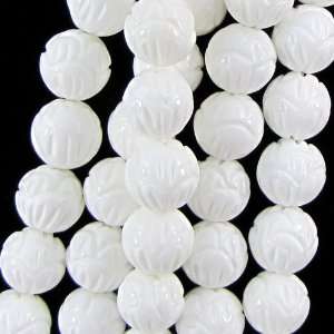  12mm white giant clam sea shell carved round beads16pcs 