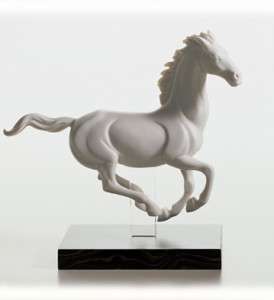 MARVELLOUS LLADRO GALLOP IV NEW IN BOX.16957.  