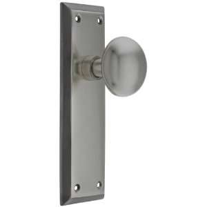 New York Door Set With No Keyhole And Classic Round Knobs Double Dummy 