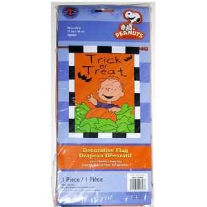  Linus in Pumpkin Patch Trick or Treat Halloween Flag 