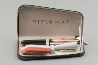 Diplomat vintage pen set, fountain and ballpoint, in dark green case