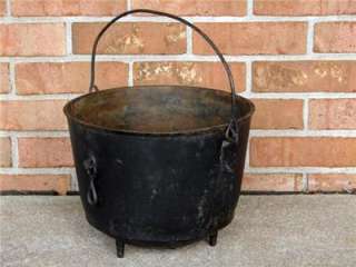 PRE 1875 CAST IRON #8 COOKING KETTLE GATE 3 FEET TIP RING CAMPFIRE #2 