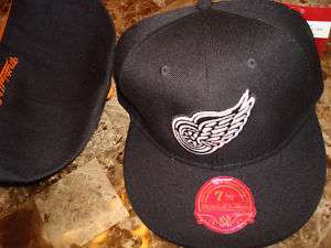 DETROIT RED WINGS HAT CAP VINTAGE FITTED 7 1/4  
