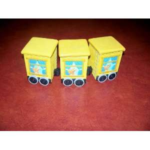  Linked Train Boxes. Collectible with Dog and Cat Displayed 