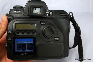 FujiFilm S2 pro digital camera body only w/ AC adapter 0074101480368 