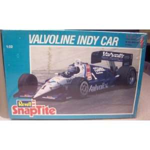  #6262 Revell SnapTite Valvoline Indy Car 1/32 Scale 