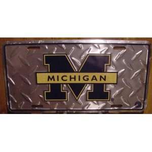 University Of Michigan Wolverines Diamond Embossed Metal License Plate