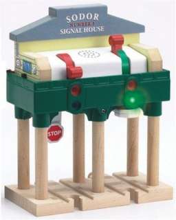 DELUXE OVER THE TRACK SIGNAL   Thomas & Friends Wooden Crossing Train 