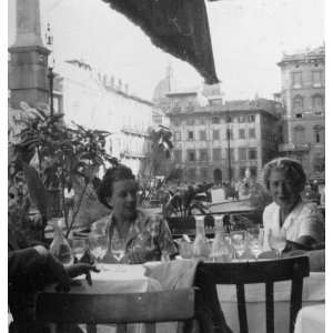   Murray in an outdoor cafe in Piazza Navona, Rome, Ita
